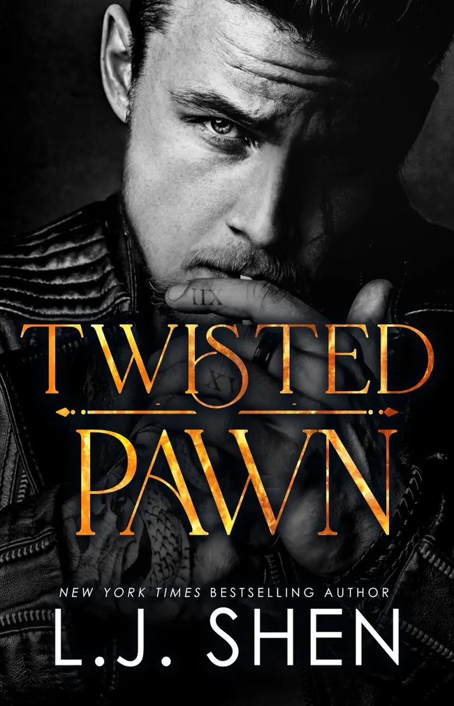 Twisted Pawn (Society of Villains #2)