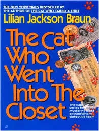The Cat Who Went into the Closet (Cat Who... #15)