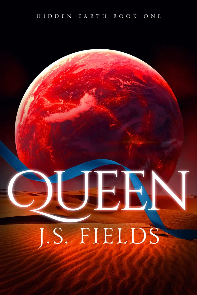 Queen (Hidden Earth, #1)